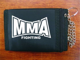 MMA Fighting  pevná čierna textilná peňaženka s retiazkou a karabínkou, tlačené logo